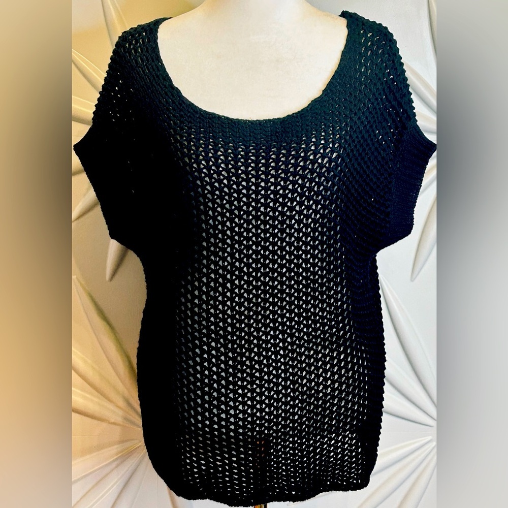Vivienne Tam SZ S black knit “crochet like” top - Picture 2 of 5